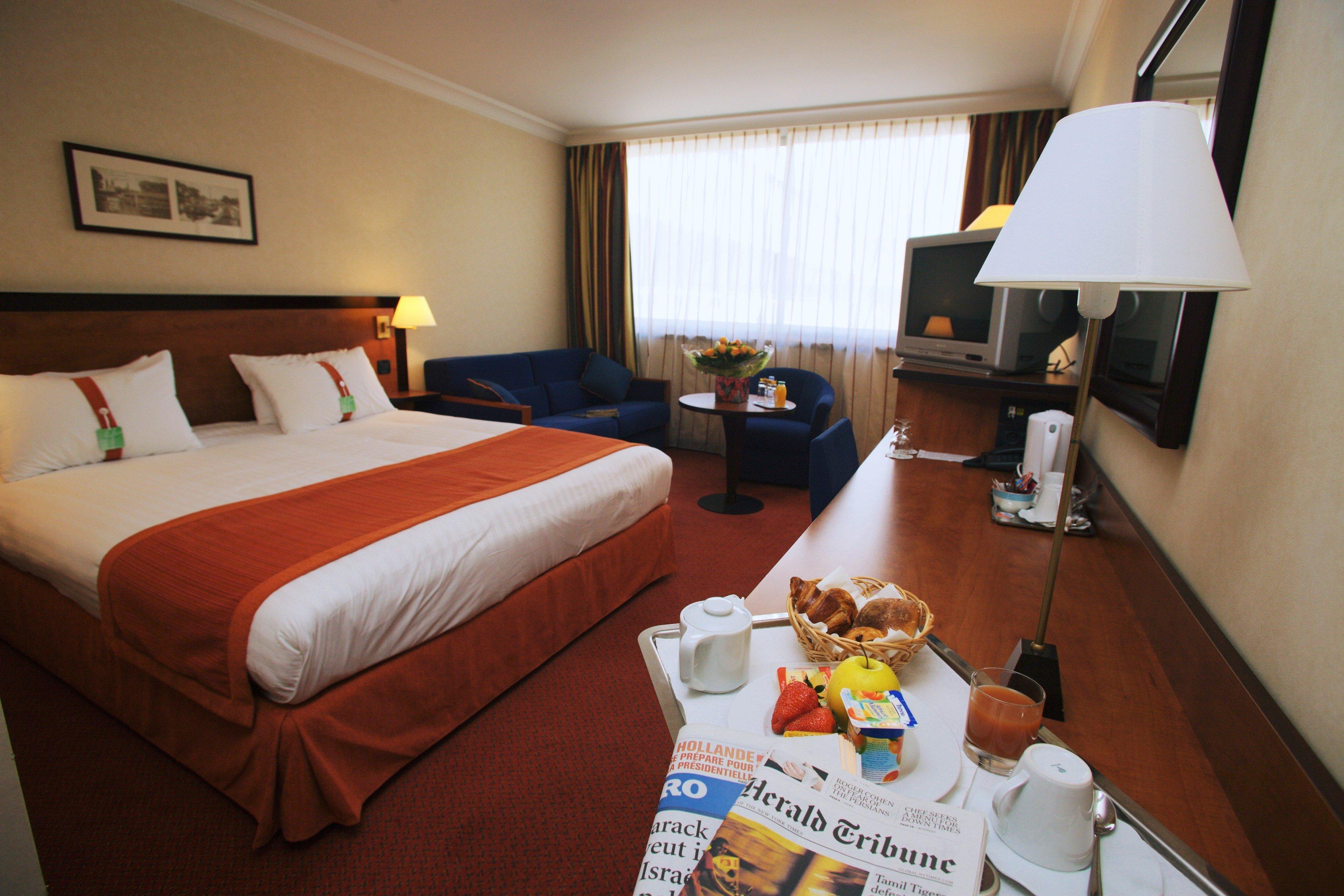 Doubletree By Hilton Paris Bougival Hotel Buitenkant foto