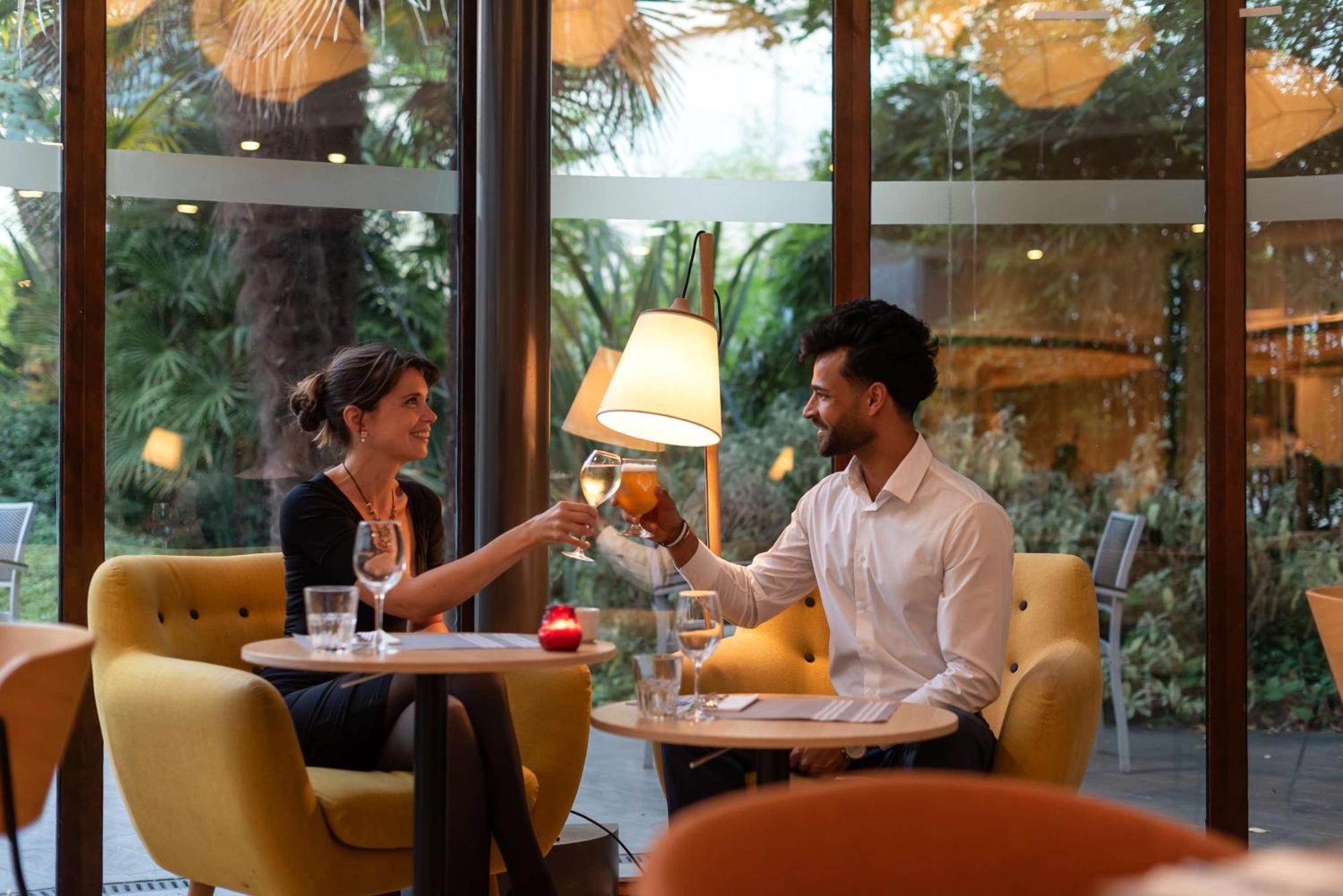 Doubletree By Hilton Paris Bougival Hotel Buitenkant foto