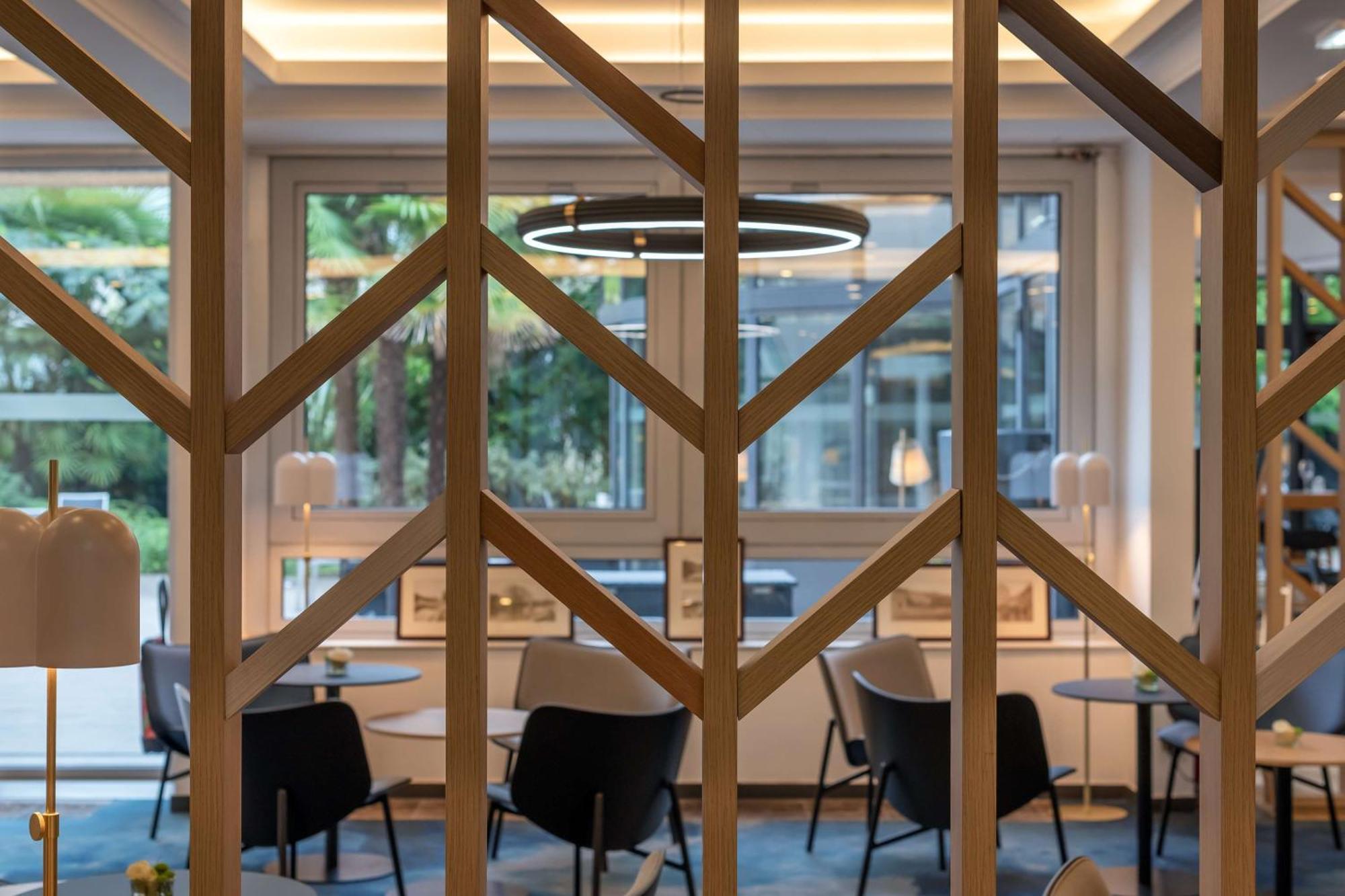 Doubletree By Hilton Paris Bougival Hotel Buitenkant foto